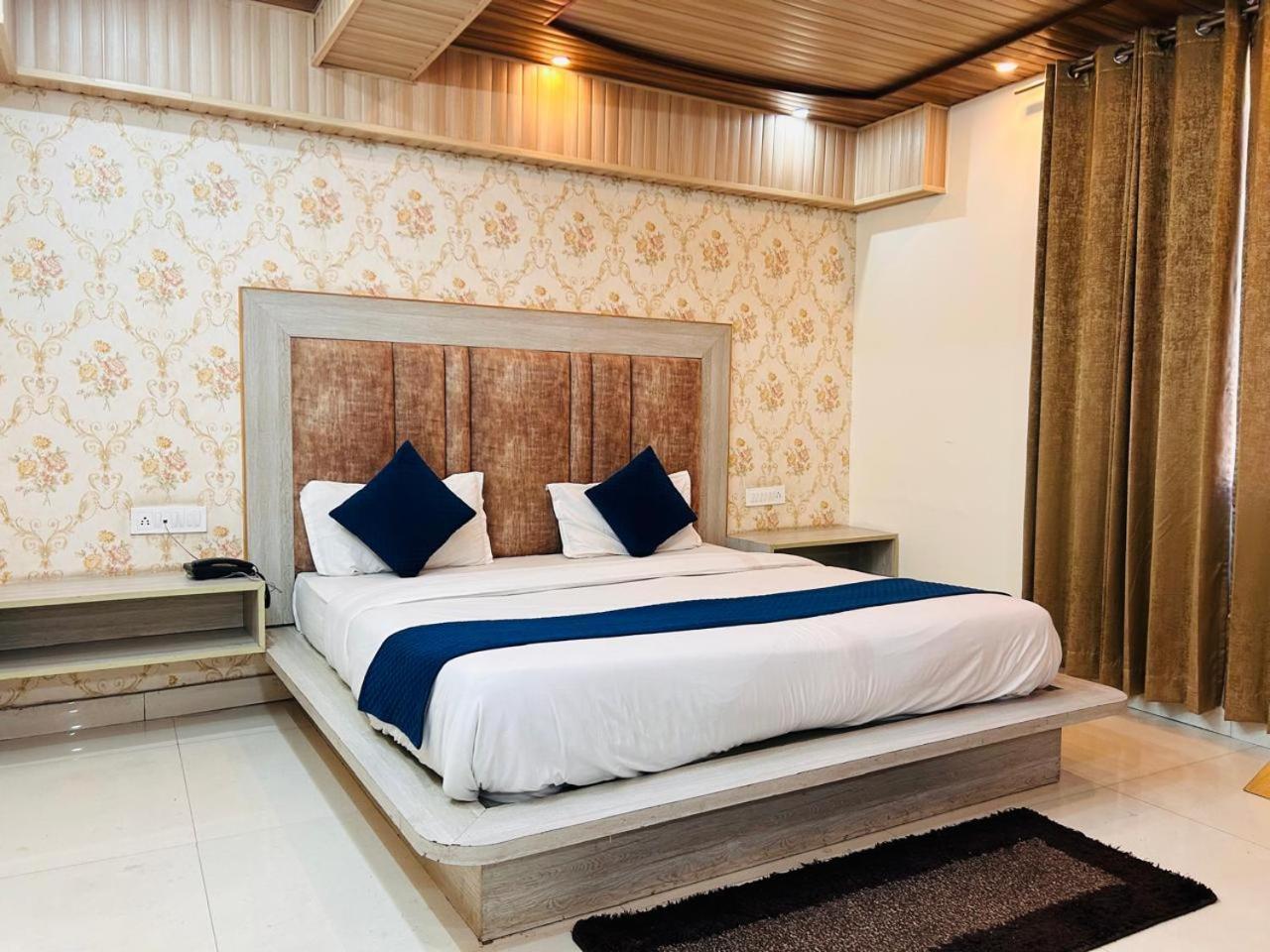 Yog Maya Regency B&B Shimla Exterior foto